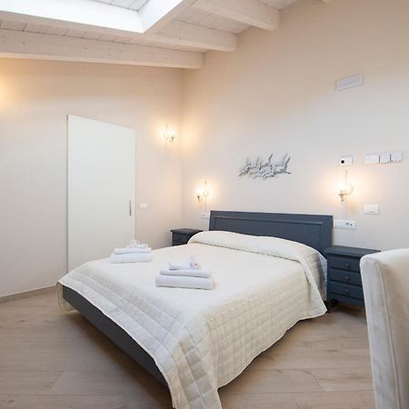 Villino Micol Camere A Due Passi Dal Mare Marina Di Carrara Exterior photo